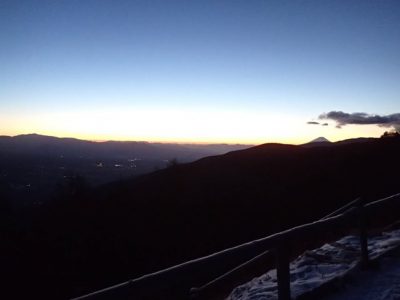 明けましておめでとうございますm(__)m　今年の初日の出は入笠山です